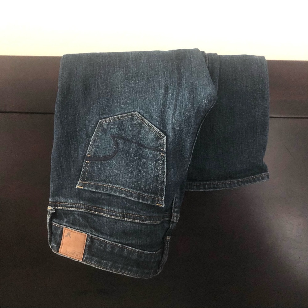 NWOT American Eagle skinny jeans Sz 4